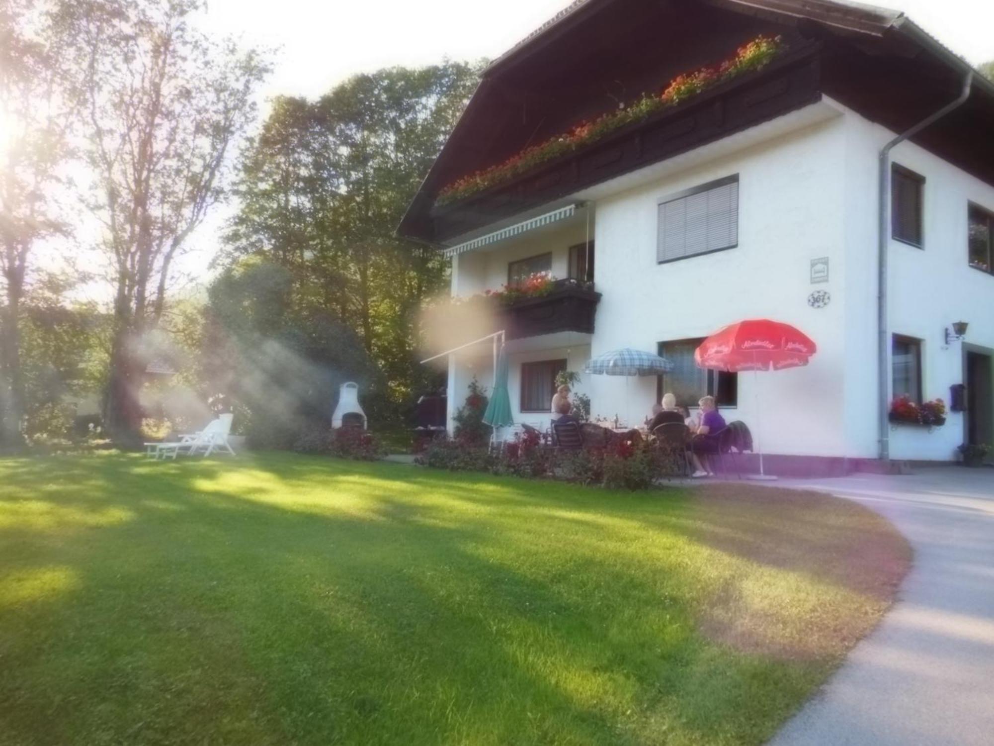 Haus Osterrieder Apartment Sankt Michael im Lungau Exterior foto